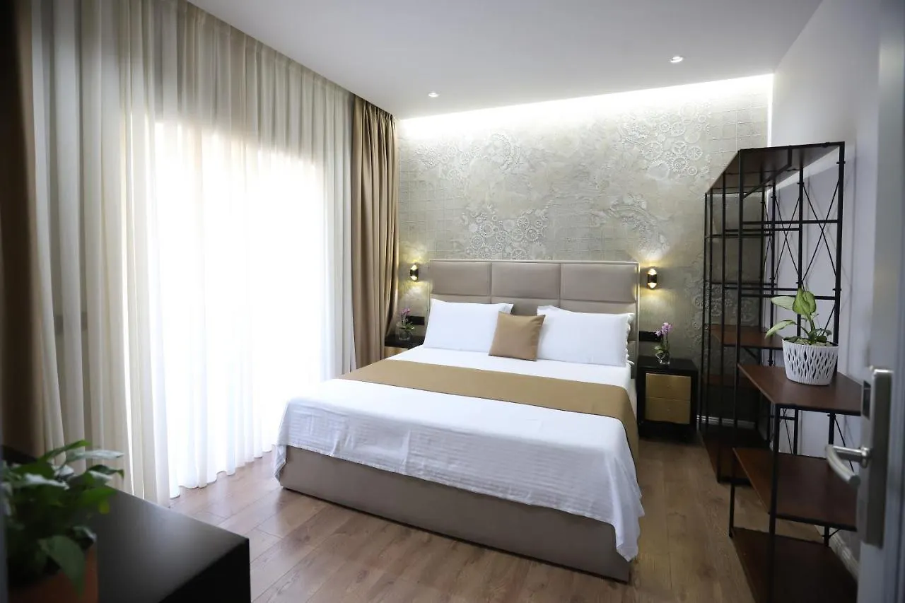 Imperator Hotel Tiran